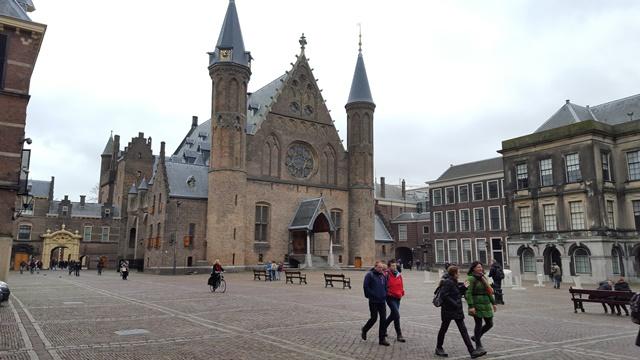 DeWandeldate Groepswandeling Den Haag - Scheveningen, Binnenhof, 9-1-2016