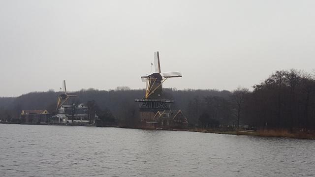 Rondje Kralingse Plas in Rotterdam, de molens.