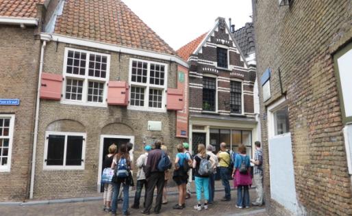 Onze allereerste groepswandeling: NS Rotterdam Maasstad op 1 juni 2014. 